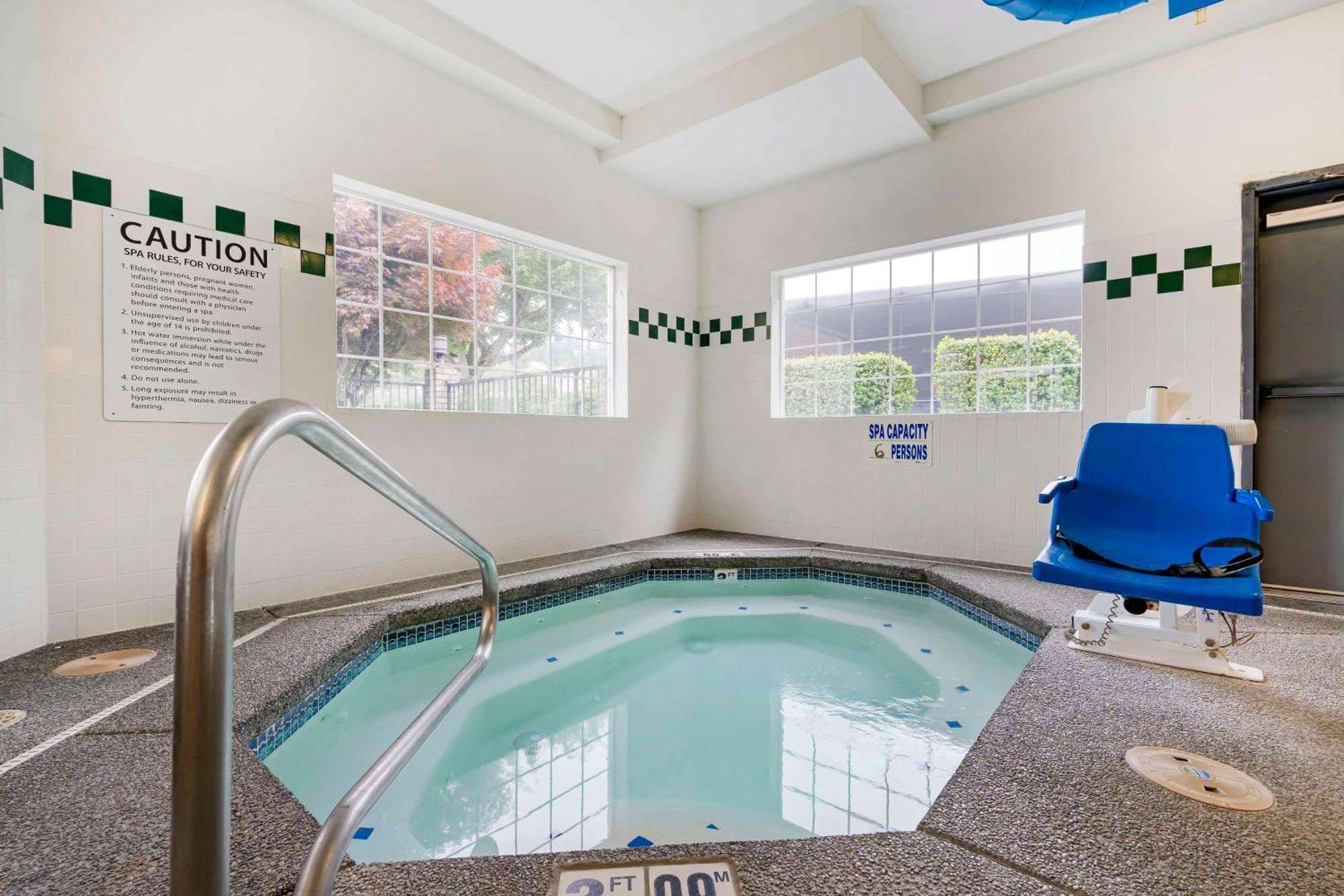 Best Western Columbia River Waterfront Hotel Astoria Exterior photo